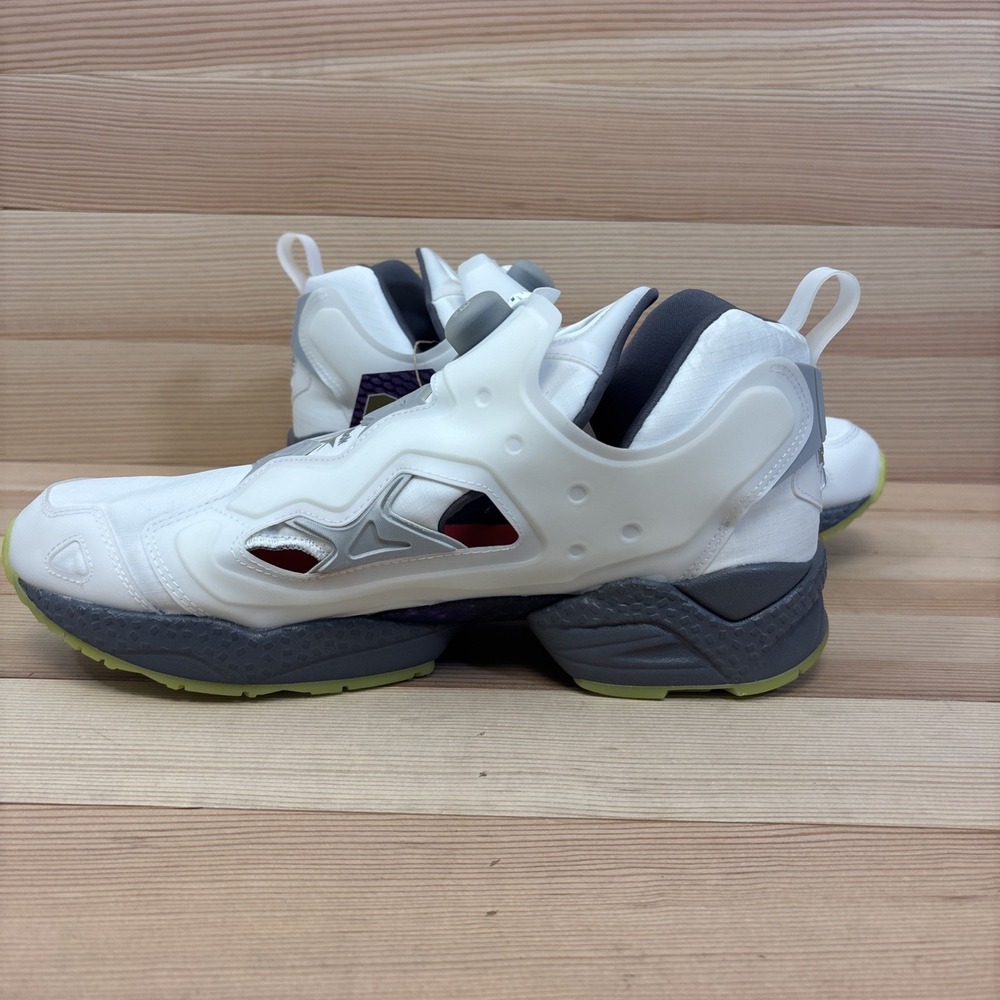 Reebok Men's Instapump Fury 95 White Glow in the Dark Size 12 Sneakers Pump - Picture 2 of 10